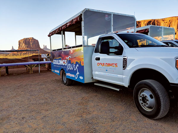 gouldings-tour-truck-in-monument-valley